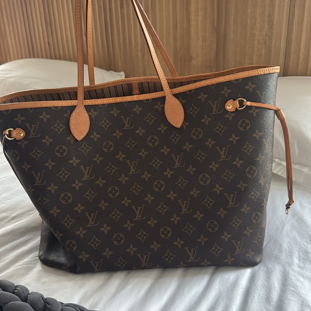 Louis Vuitton Brown Monogram Tote Bag - Picture 5 of 5